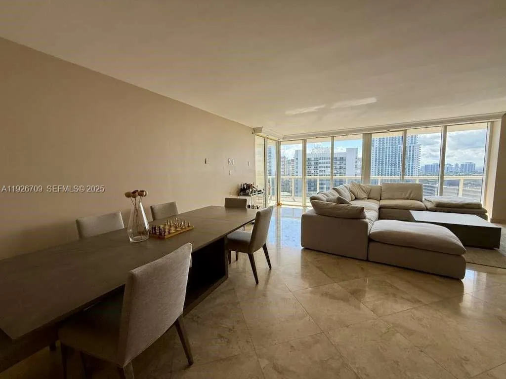 1850 S Ocean Dr # 1405, Hallandale Beach FL 33009