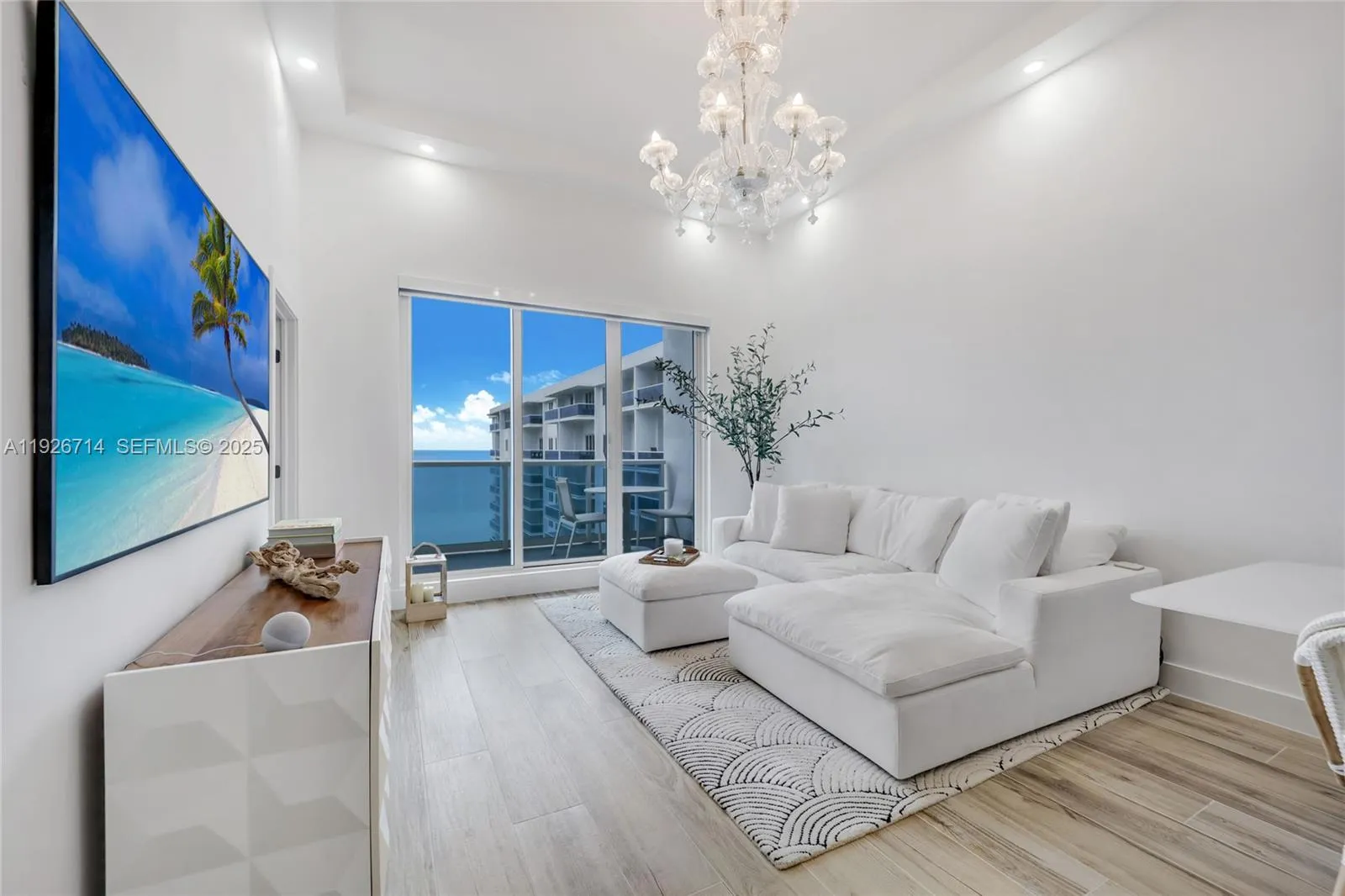2301 Collins Ave # 1625, Miami Beach FL 33139