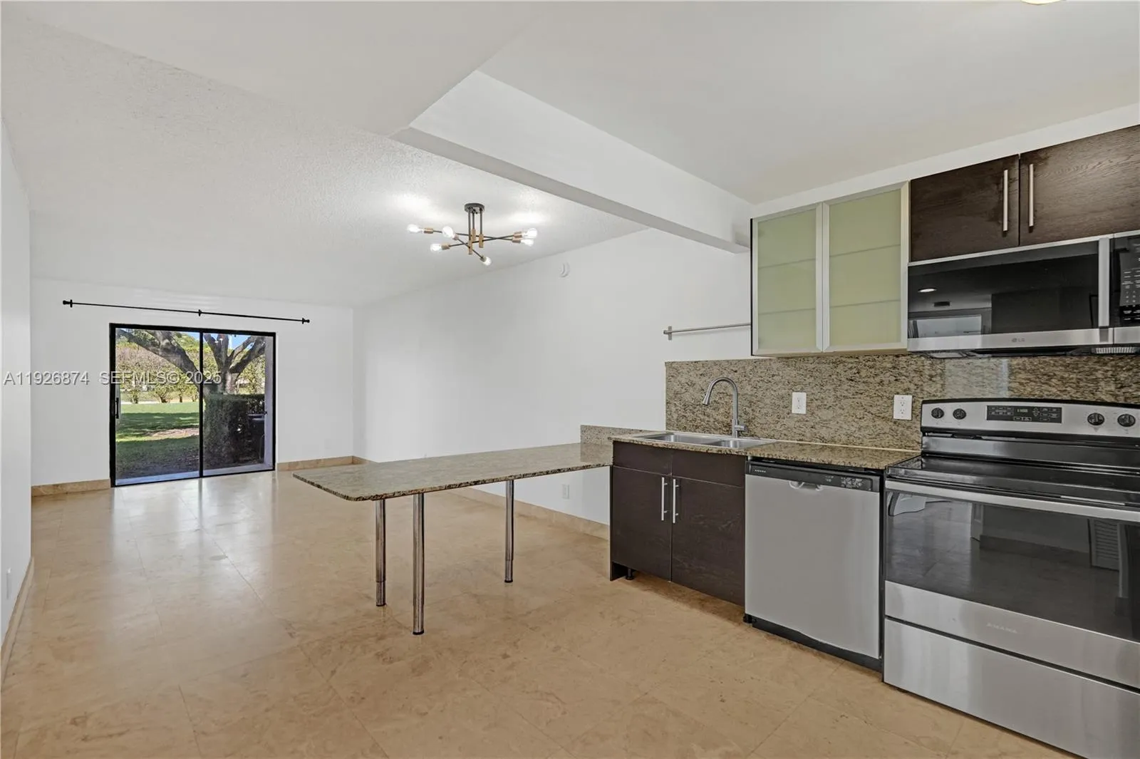 15801 W Waterside Cir # 101, Sunrise FL 33326