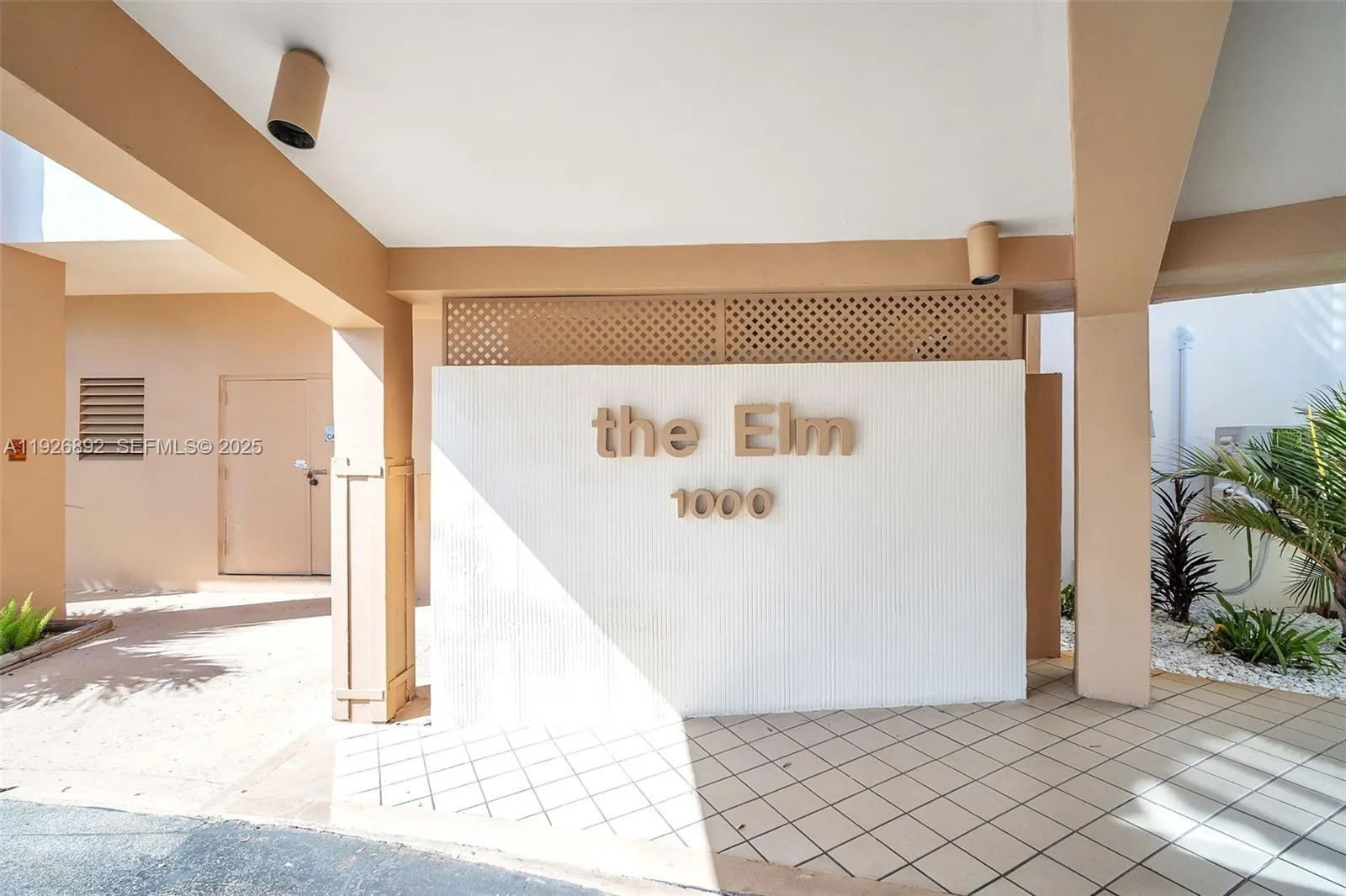 2 bedroom 2 bath for sale at 1000 Saint Charles Pl # 512, Pembroke Pines FL 33026