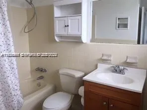 250 S Shore Dr # 5, Miami Beach FL 33141