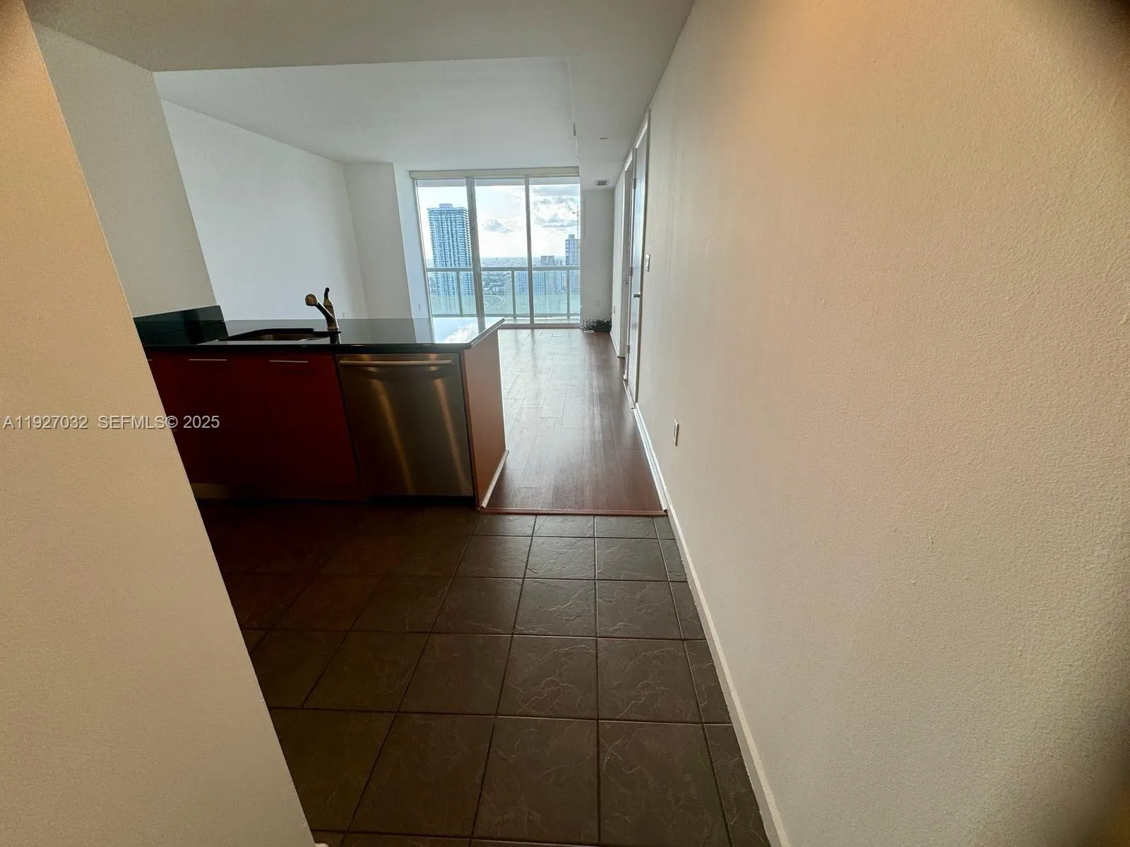 50 BISCAYNE Blvd # 3807, Miami FL 33132