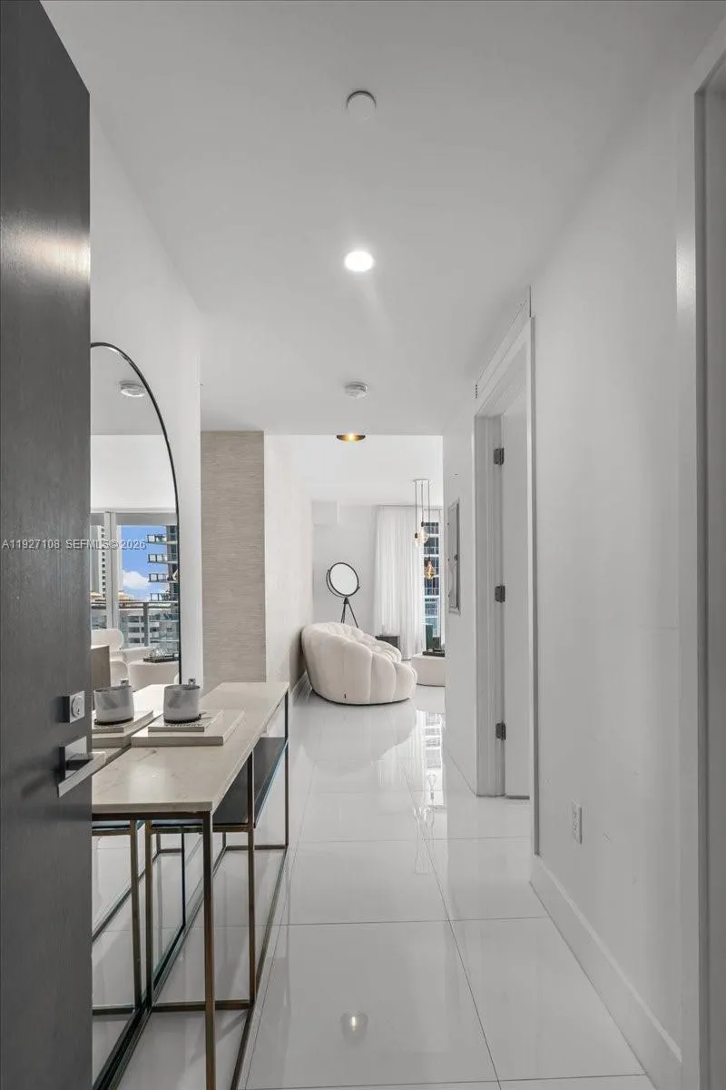 1080 Brickell Ave # 1509, Miami FL 33131