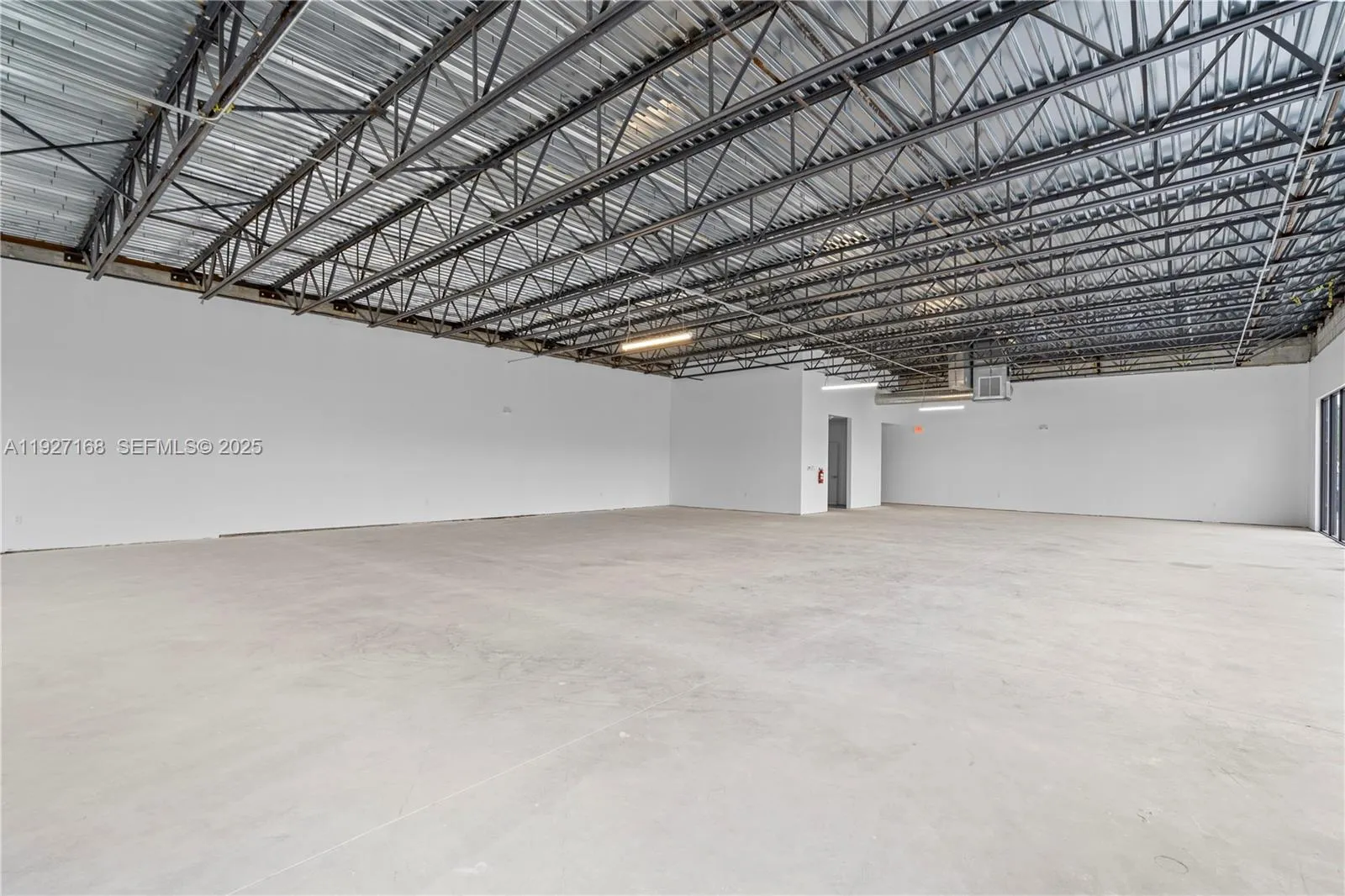 2215 N Federal Hwy, Hollywood FL 33020