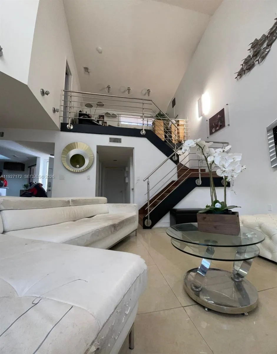 1913 San Remo Cir, Homestead FL 33035