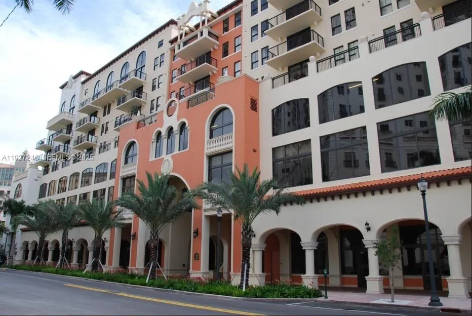1 bedroom 1 bath for sale at 55 Merrick Way # 505, Coral Gables FL 33134