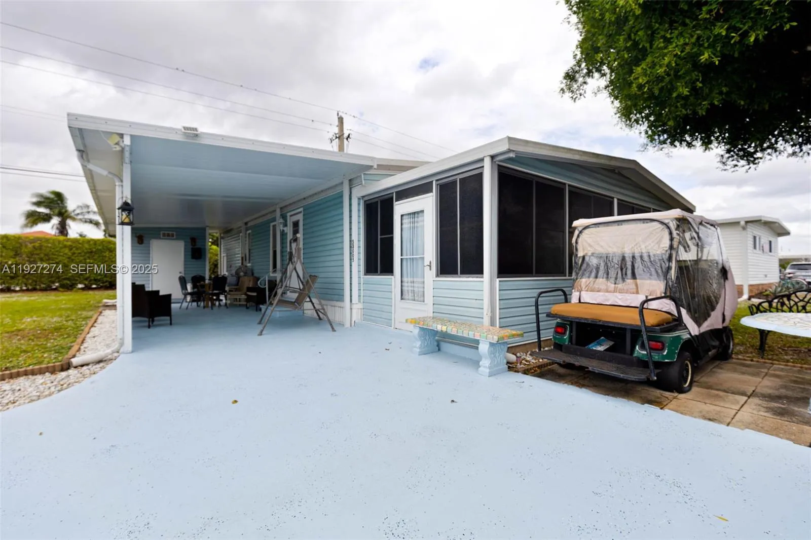 2 bedroom 2 bath for sale at 53005 DEL RIO BAY, Palm Beach FL 33436