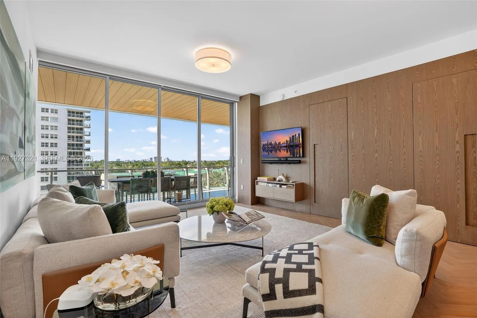 5775 Collins Ave # 605, Miami Beach FL 33140