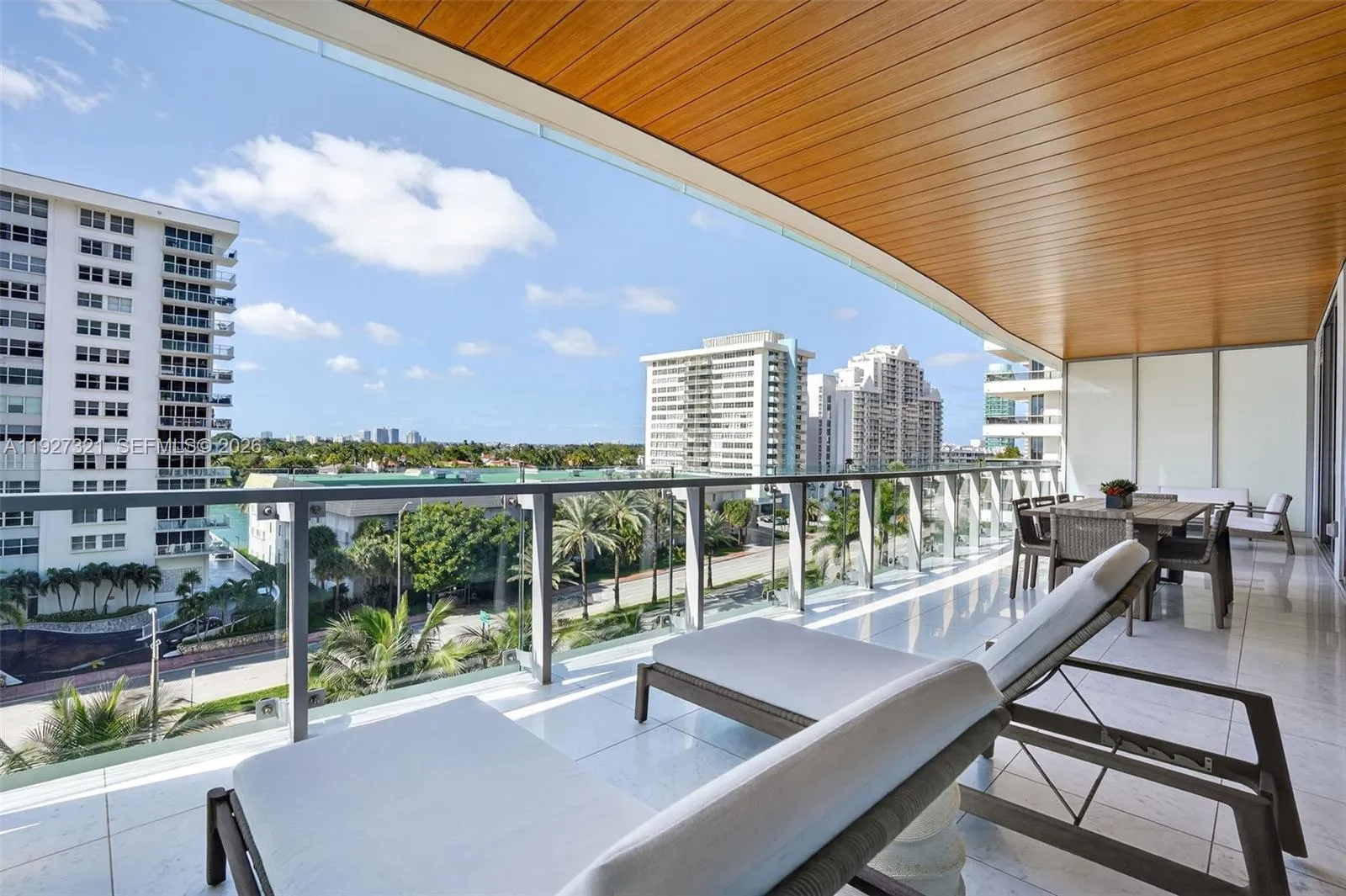 5775 Collins Ave # 605, Miami Beach FL 33140