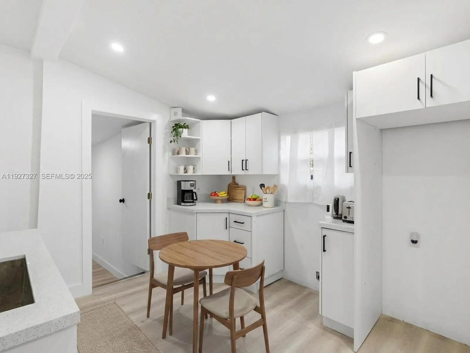 6318 NW 19th Ct, Miami FL 33147