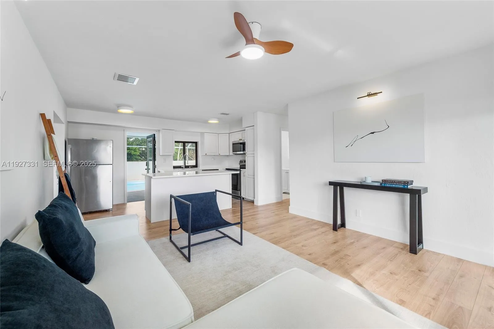 9915 SW 212th St, Cutler Bay FL 33189