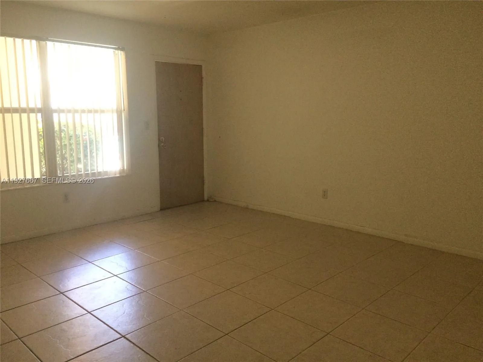 255 Sunrise Dr # 103, Key Biscayne FL 33149