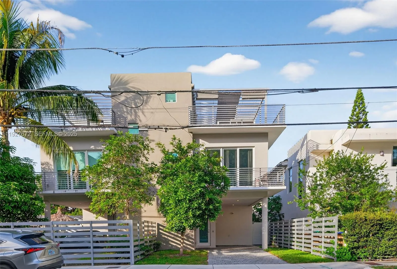 3525 Day Ave, Coconut Grove FL 33133