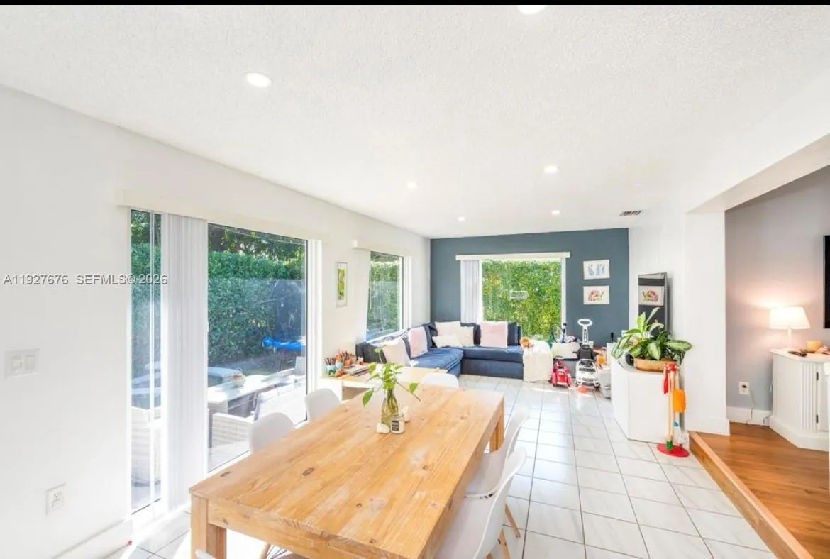 3 bedroom 2 bath for rent at 819 Capri St, Coral Gables FL 33134