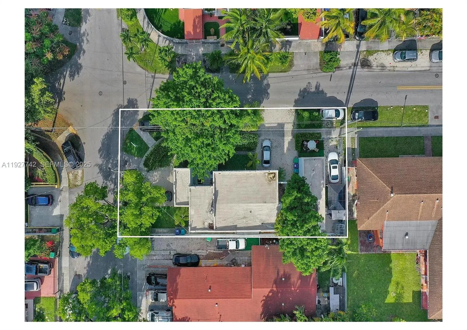 2900 SW 4th St, Miami FL 33135