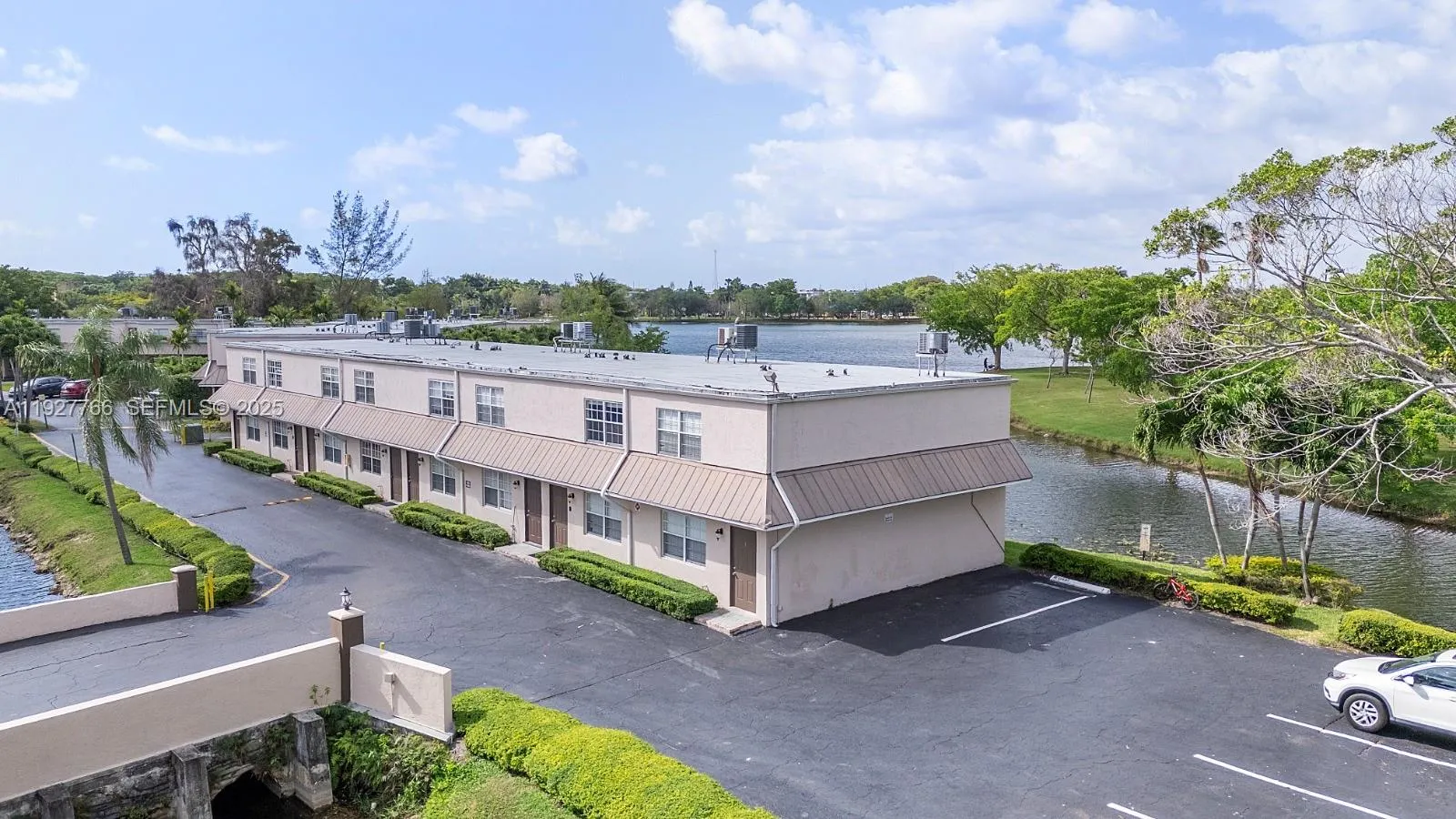 4100 NW 16th Ave # 2, Oakland Park FL 33309