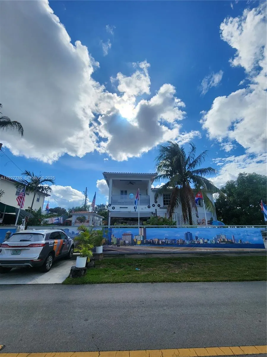 1645 SW 83rd Ct, Miami FL 33155