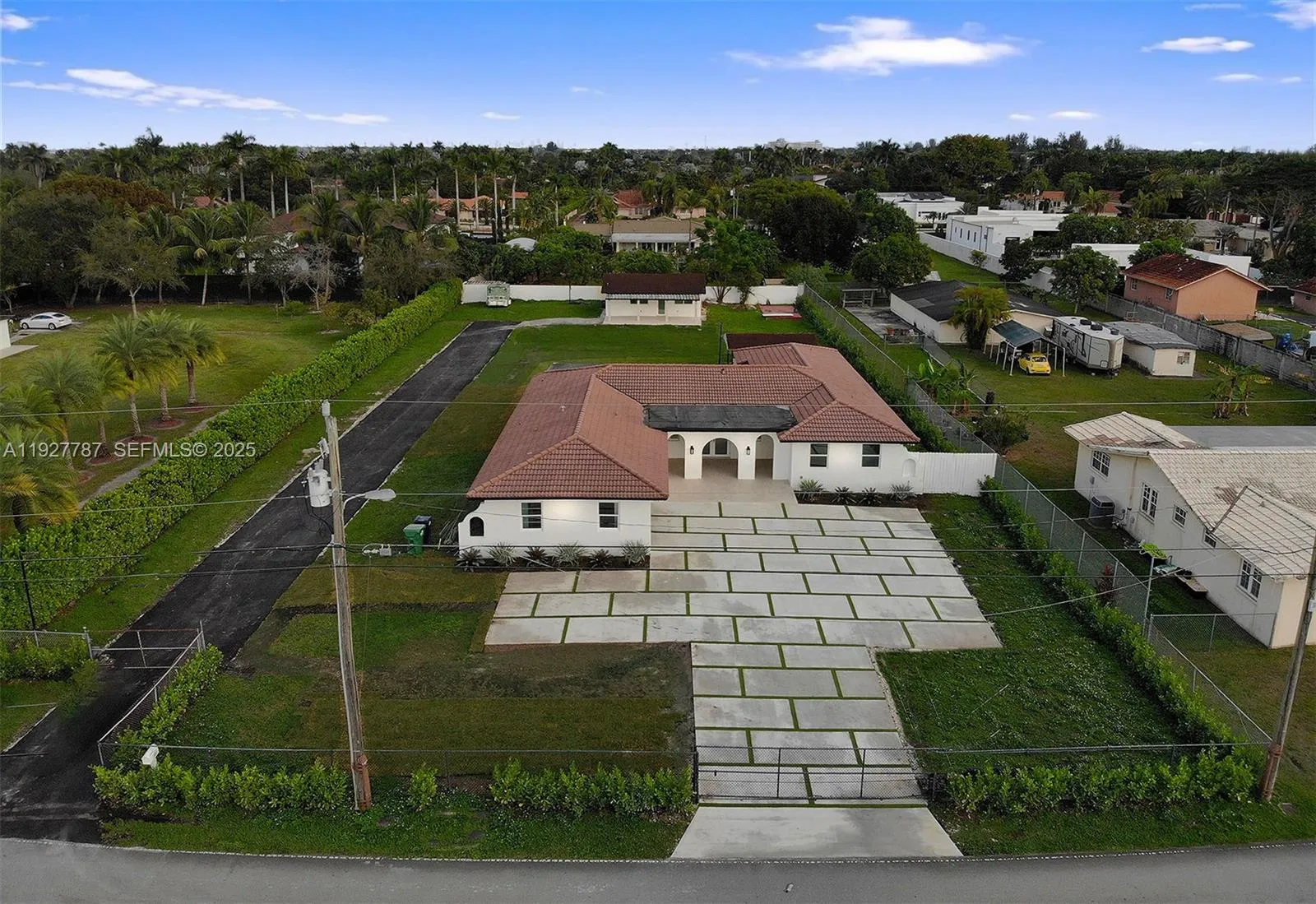 3801 SW 132nd Ave, Miami FL 33175