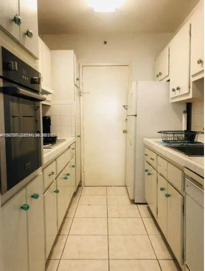 100 Lincoln Rd # 541, Miami Beach FL 33139