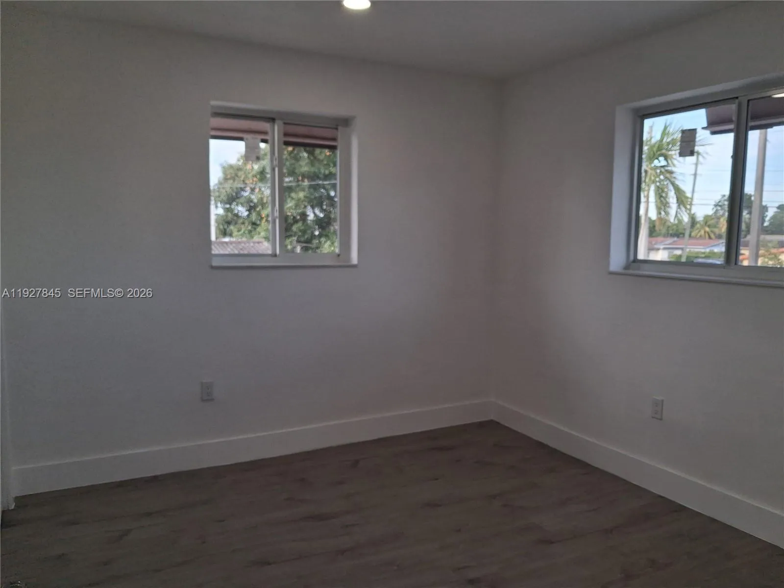 2155 SW 72nd Ave, Miami FL 33155