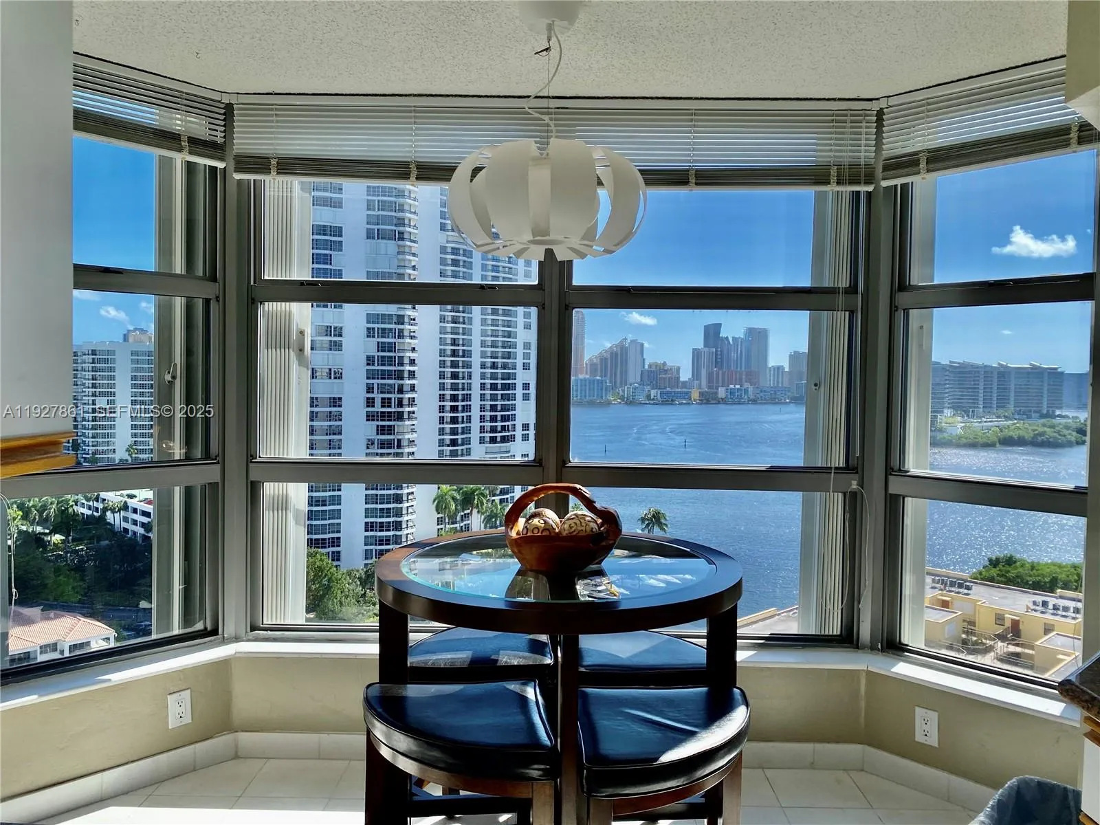 2 bedroom 2 bath for sale at 3400 NE 192nd St, Aventura FL 33180