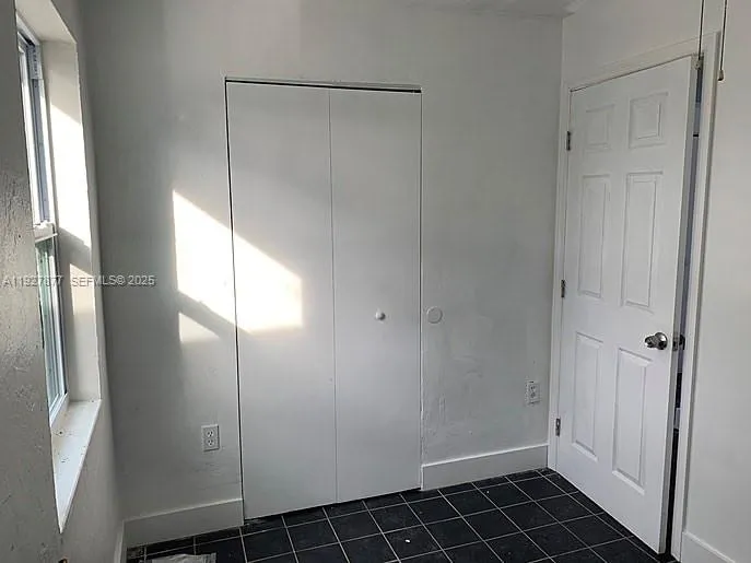 10 NW 28th Way, Fort Lauderdale FL 33311