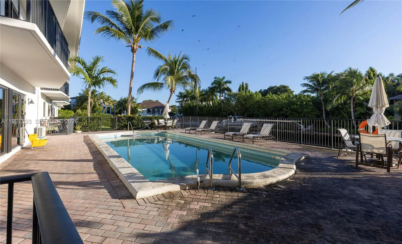6855 Edgewater Dr, Coral Gables FL 33133