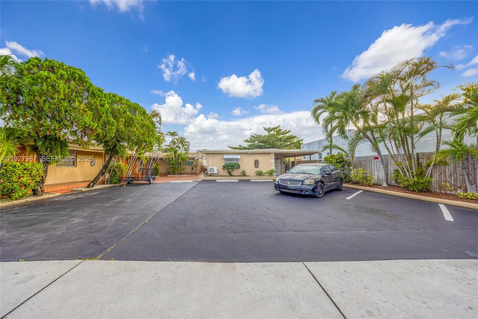 for sale at 6124 Pembroke Rd, Miramar FL 33023