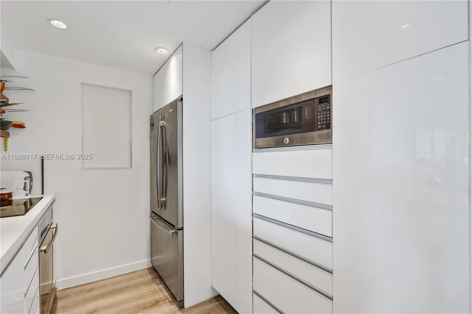 1200 West Ave # 615, Miami Beach FL 33139