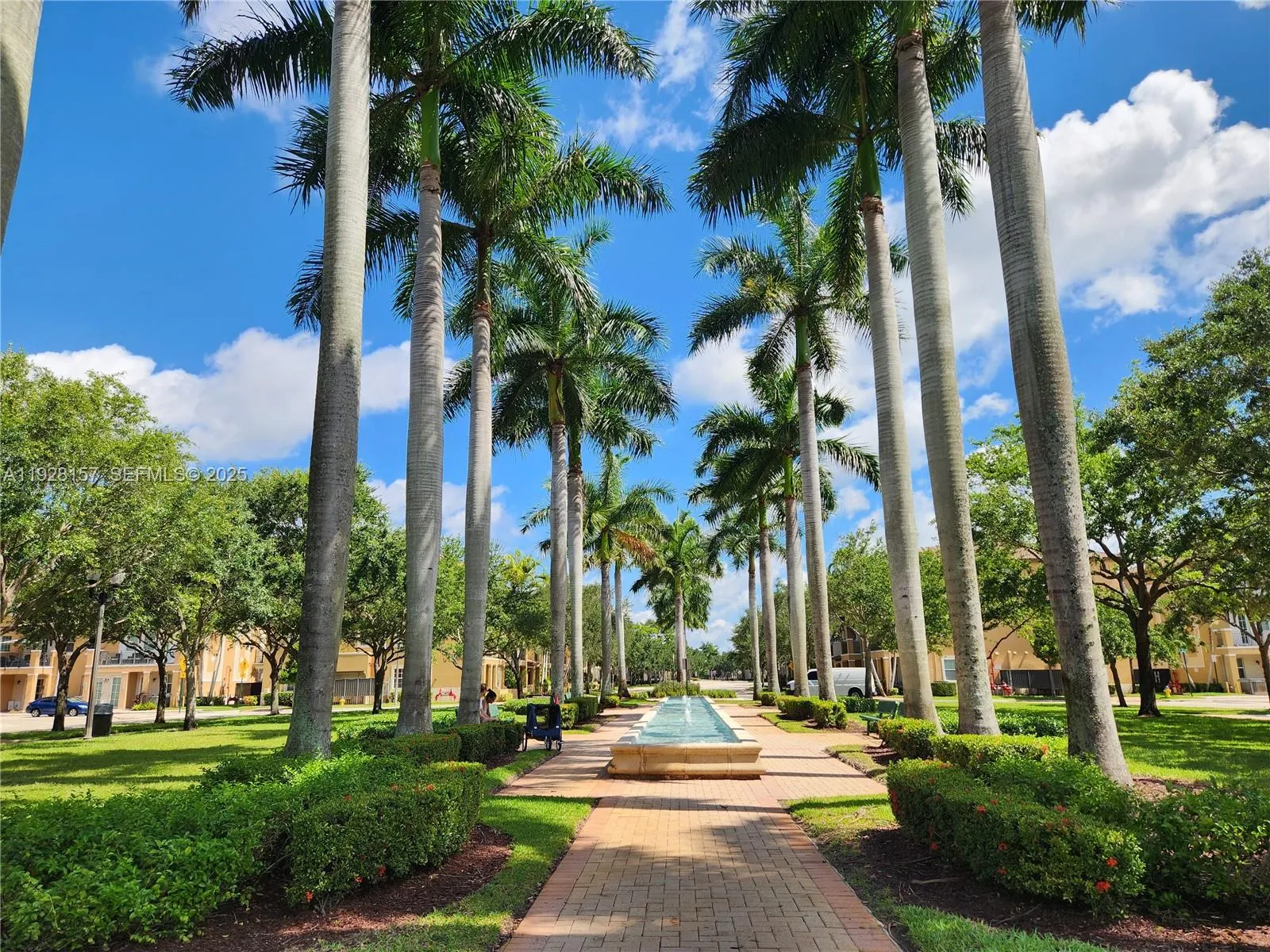 14677 SW 9th St # 1802, Pembroke Pines FL 33027