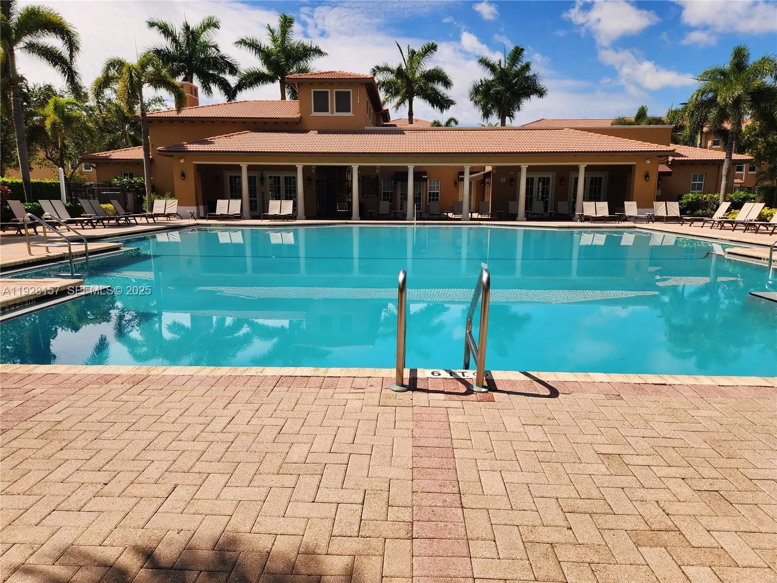 14677 SW 9th St # 1802, Pembroke Pines FL 33027