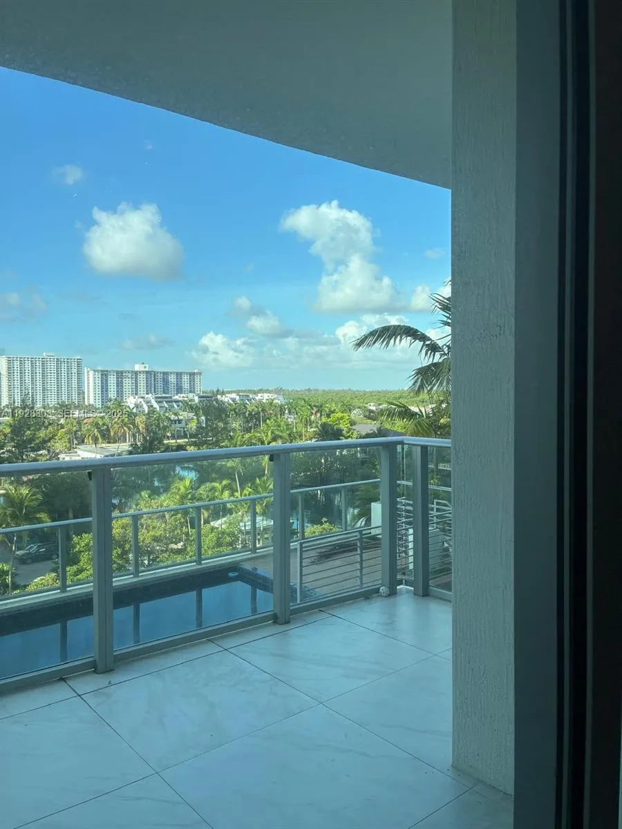 300 Sunny Isles Blvd # 506, Sunny Isles Beach FL 33160