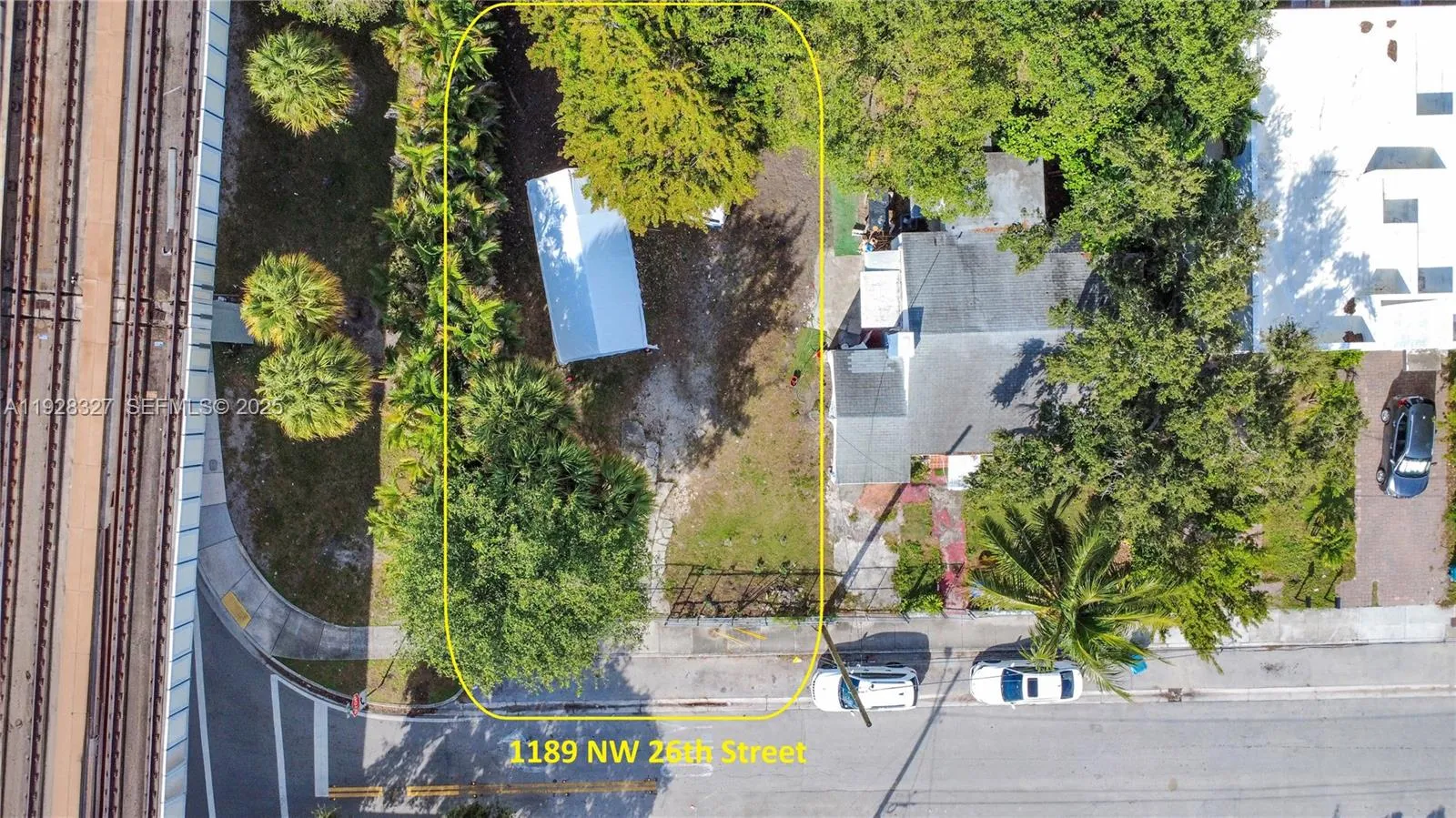 1189 NW 26 St, Miami FL 33127
