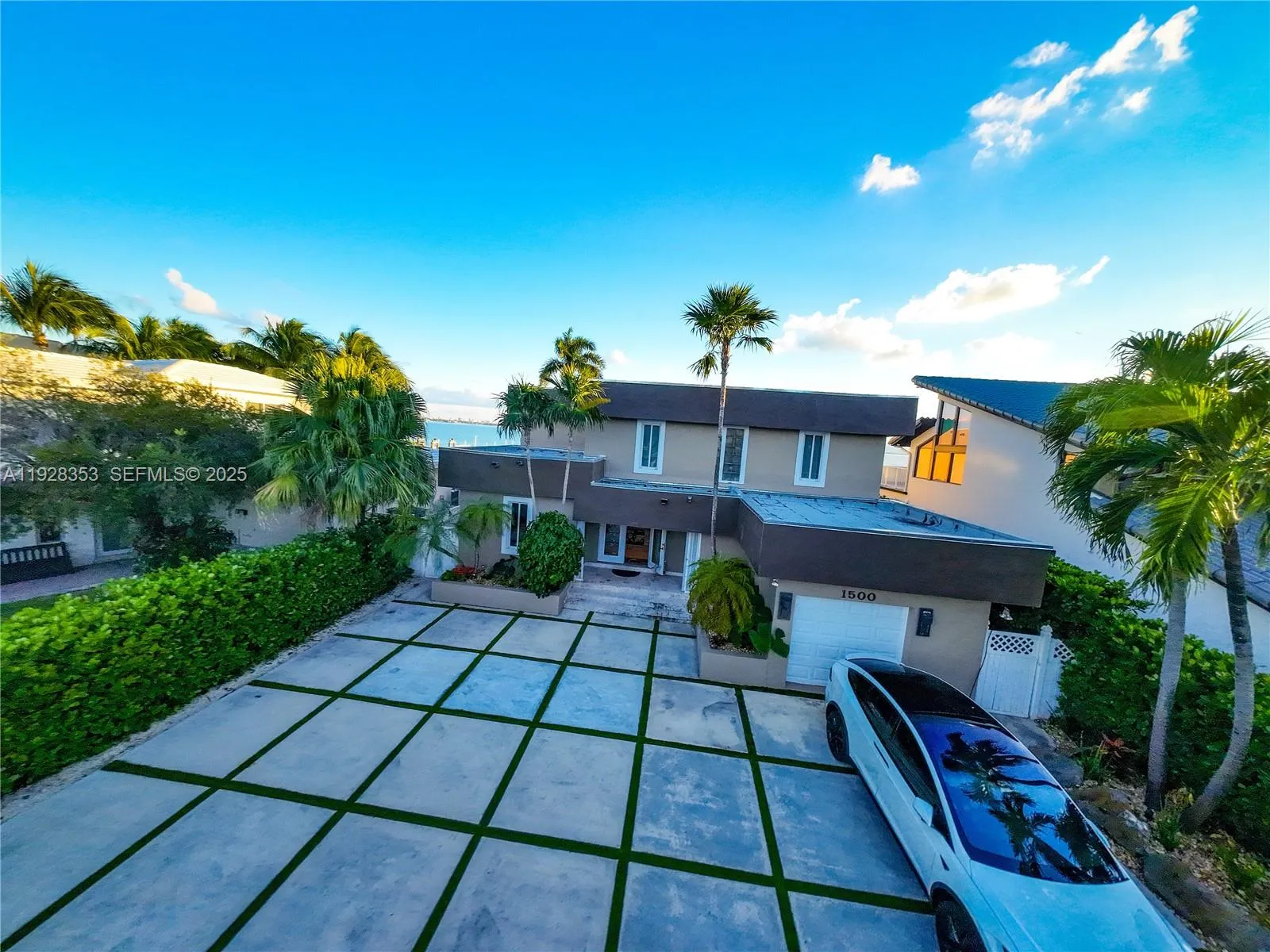 1500 S Treasure Dr, North Bay Village FL 33141