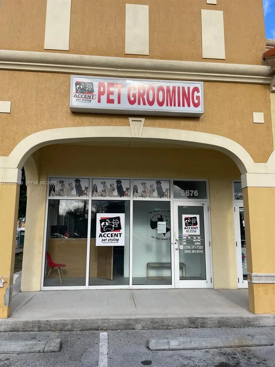 6676 Sterling Rd, Davie FL 33024