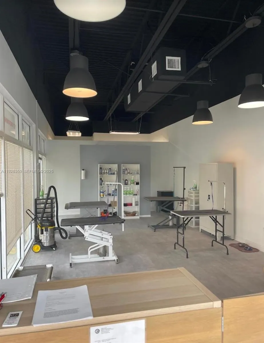 6676 Sterling Rd, Davie FL 33024