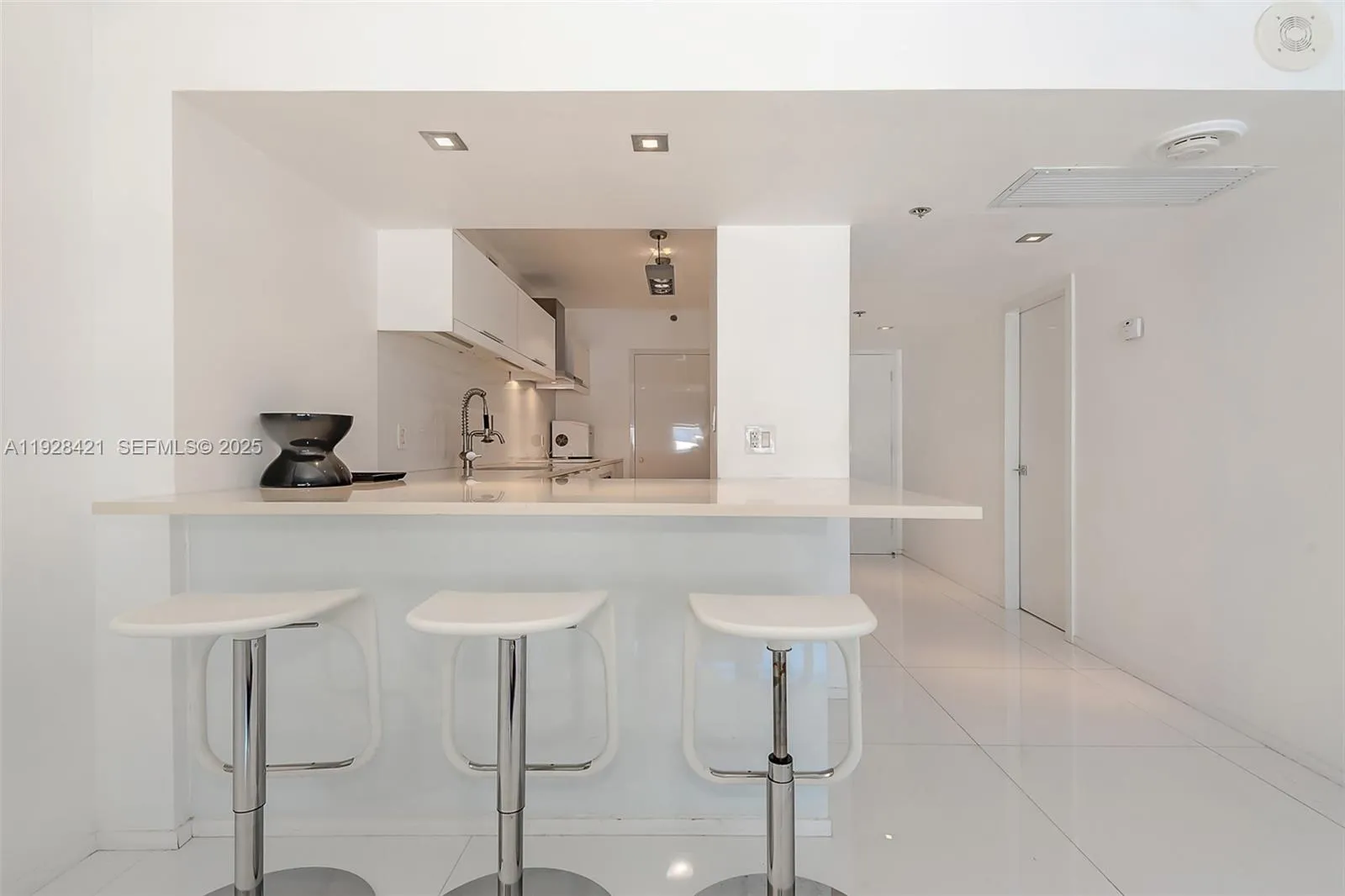 100 Lincoln Rd # 839, Miami Beach FL 33139