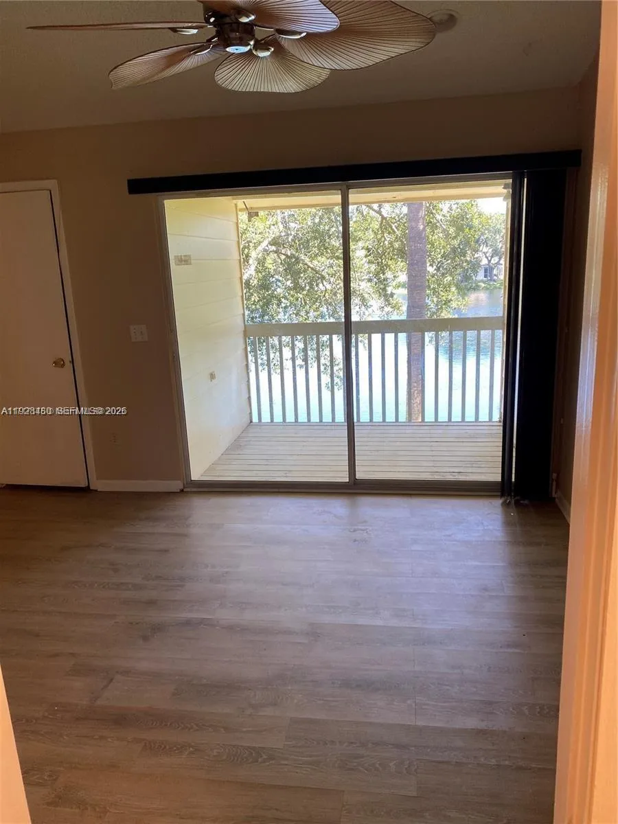 2113 Champions Way, North Lauderdale FL 33068