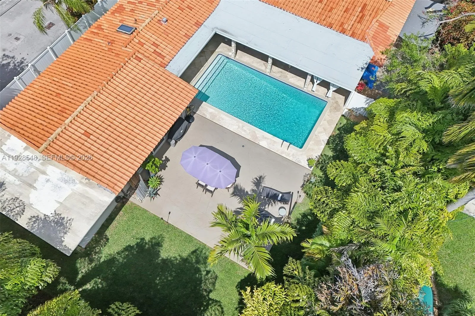 6 bedroom 3 bath for sale at 360 Menores Ave, Coral Gables FL 33134