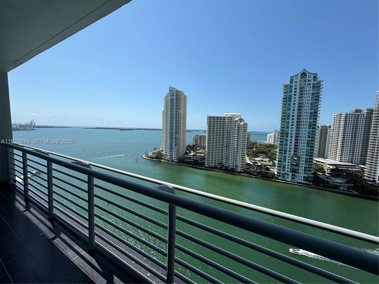 1 bedroom 1 bath for sale at 335 S Biscayne Blvd # 2403, Miami FL 33131