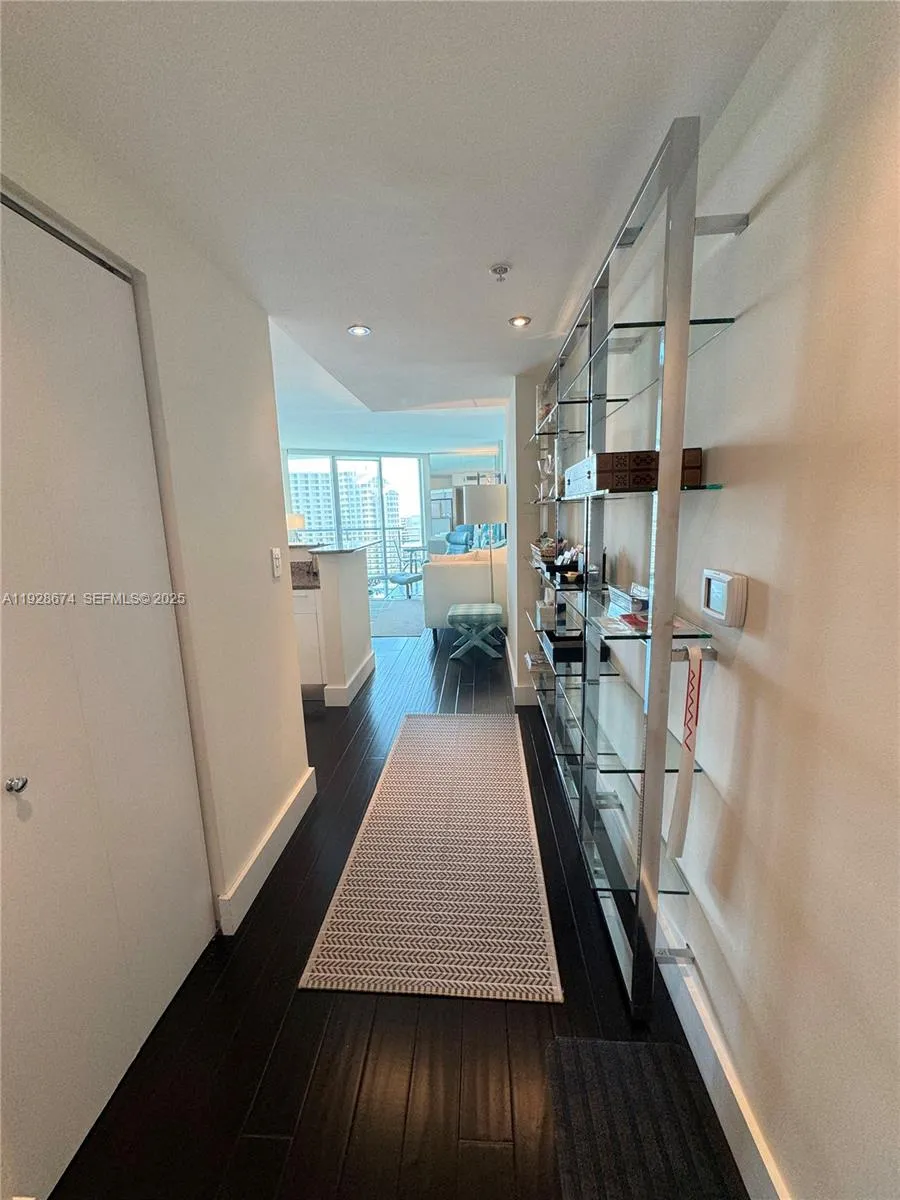 335 S Biscayne Blvd # 2403, Miami FL 33131
