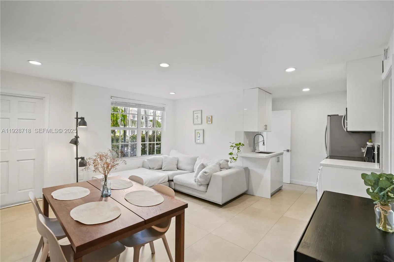 940 7th St # 940B, Miami Beach FL 33139