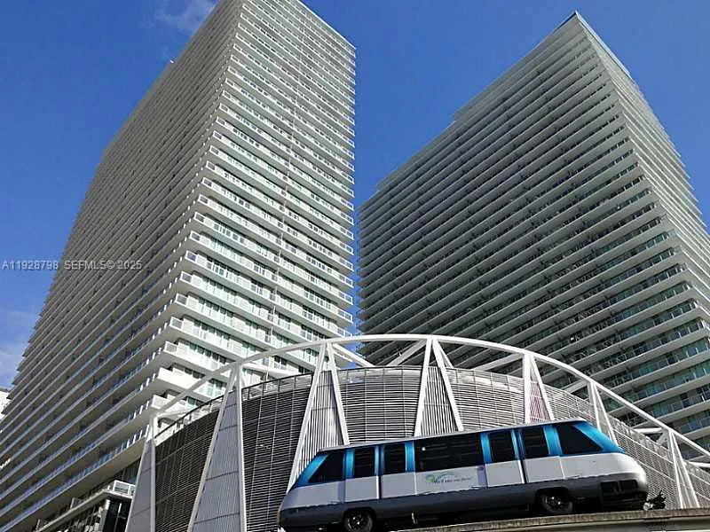 2 bedroom 2 bath for sale at 1111 SW 1st Ave # 1123N, Miami FL 33130