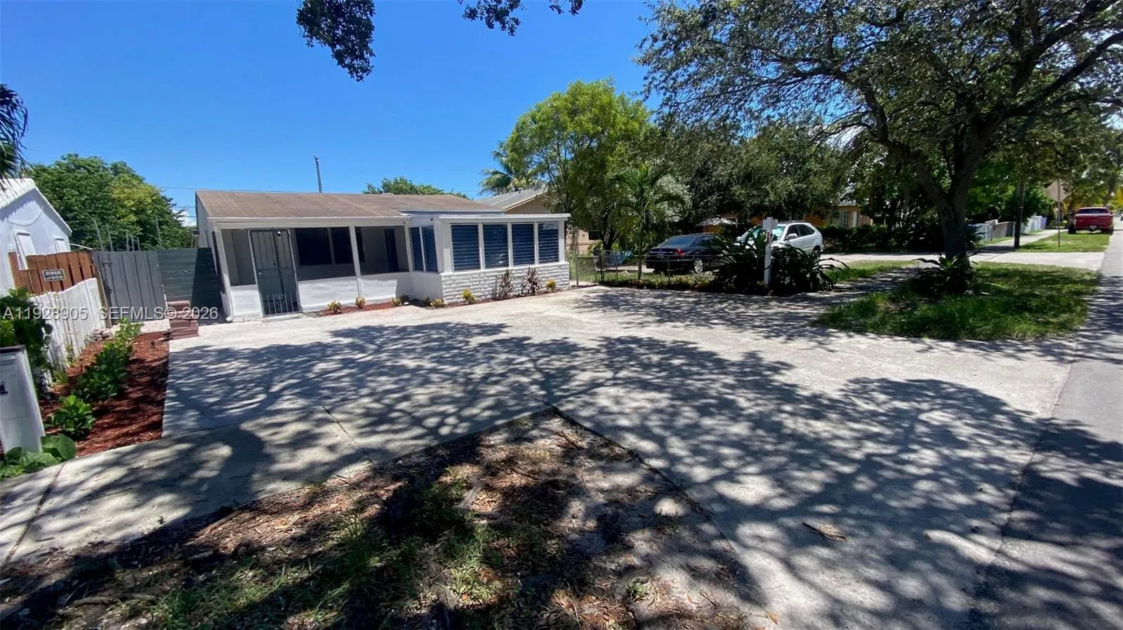 1947 Garfield St, Hollywood FL 33020