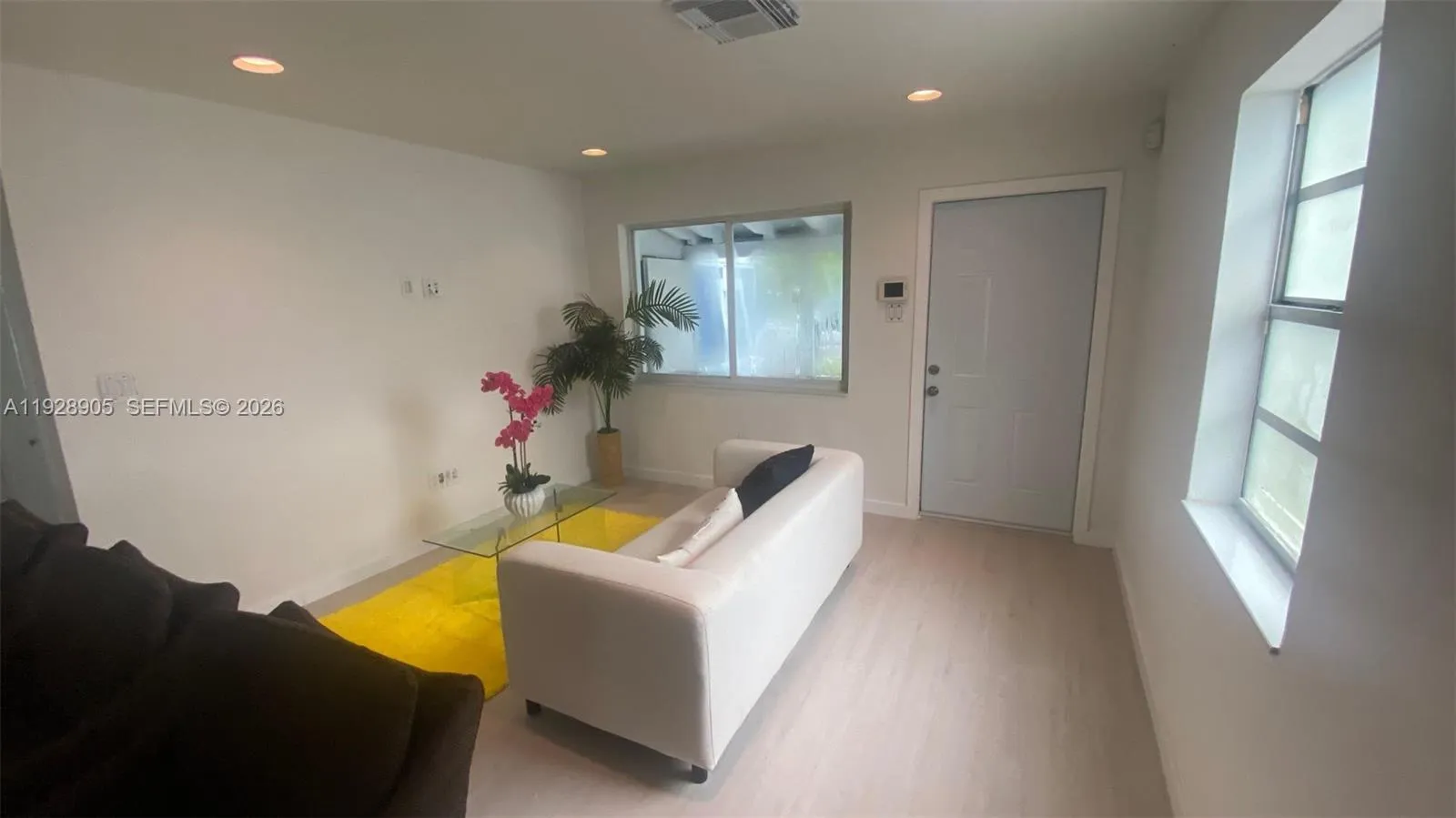 1947 Garfield St, Hollywood FL 33020