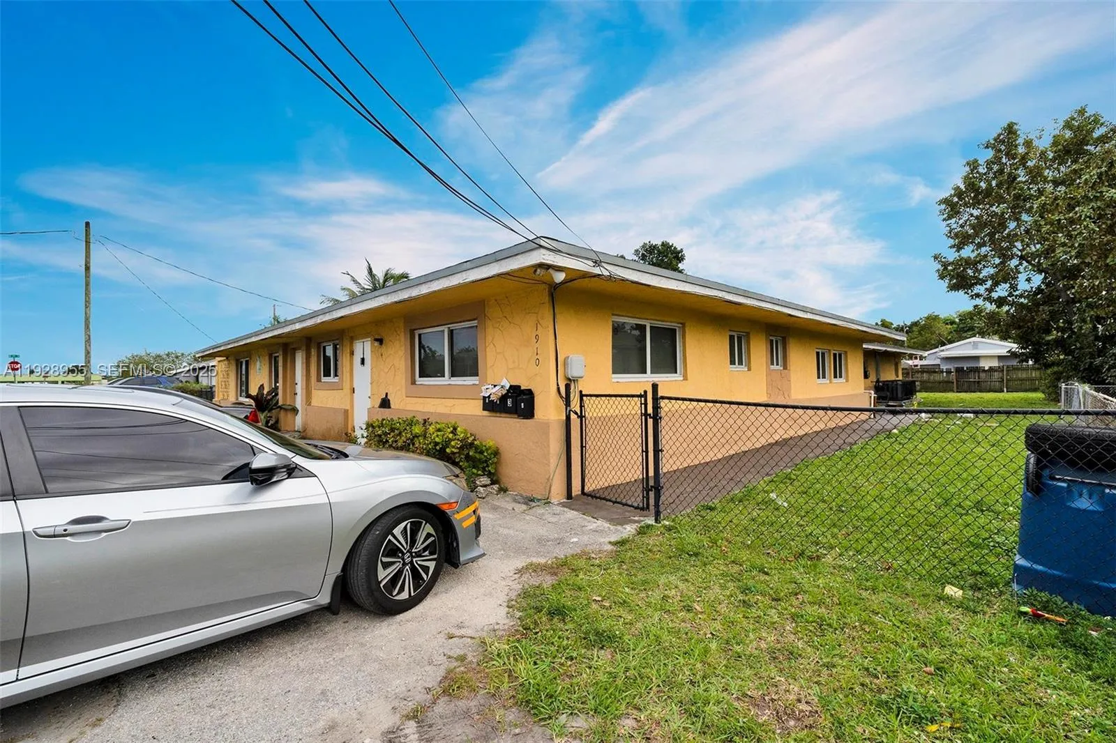 1910 NW 72nd St, Miami FL 33147