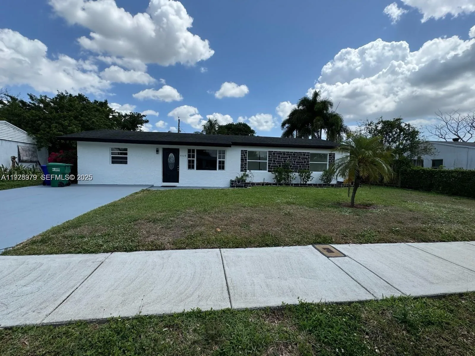 3 bedroom 2 bath for sale at 4529 SW 24th St, Fort Lauderdale FL 33317