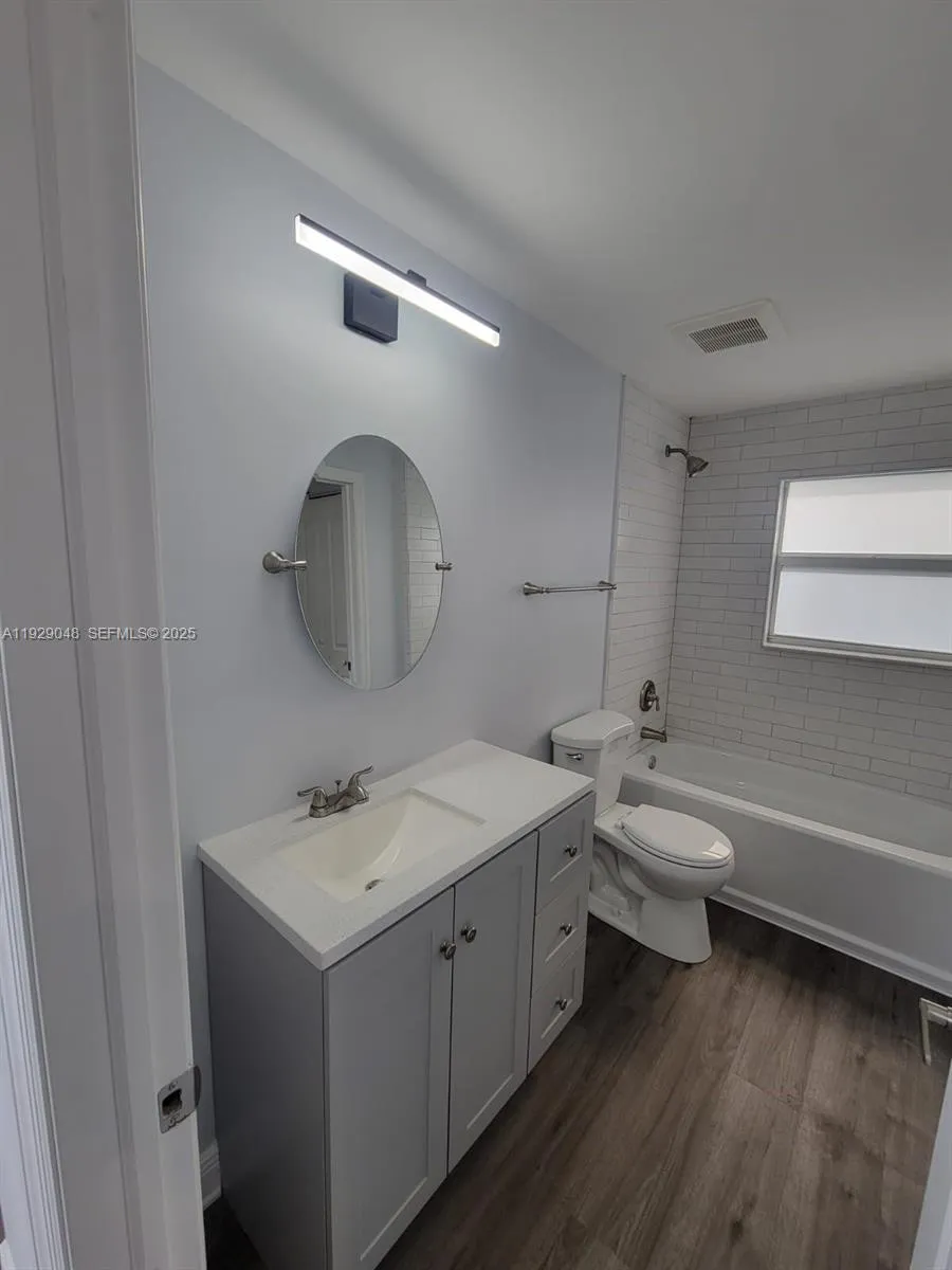 1809 NW 8th Pl, Fort Lauderdale FL 33311