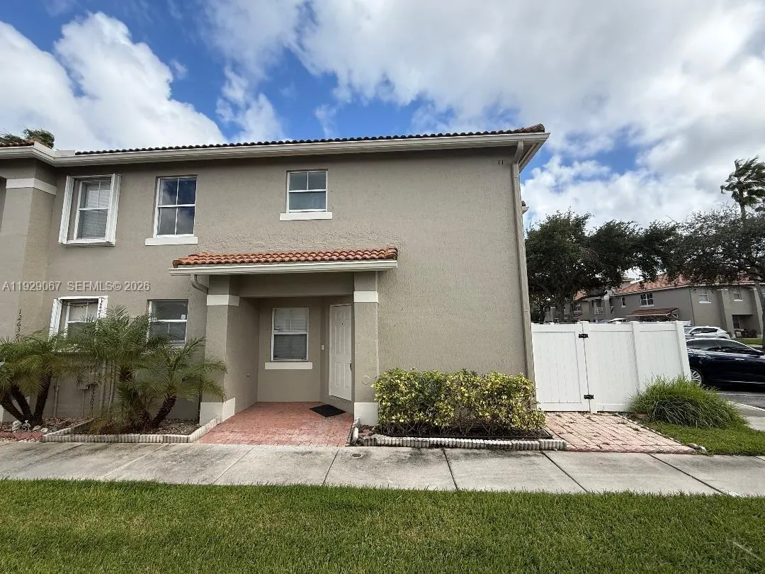 3 bedroom 2 bath for sale at 12637 SW 54th St, Miramar FL 33027
