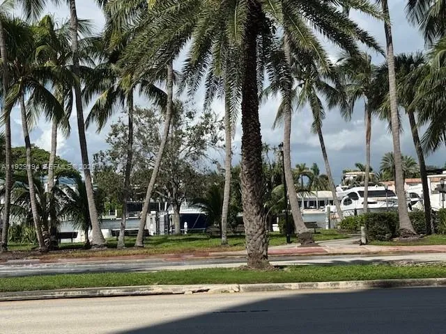 5401 Collins Ave # 13-7, Miami Beach FL 33140